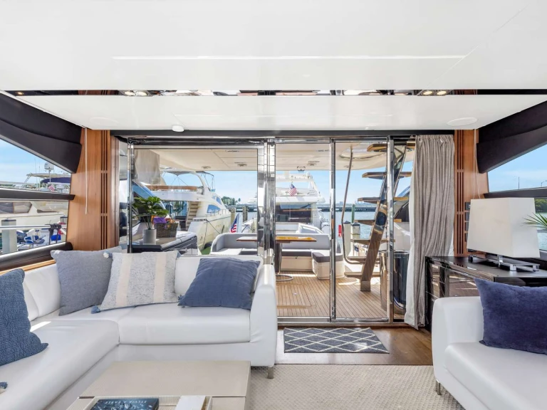 Pronájem lodi Miami lákavé ceny Snowbird