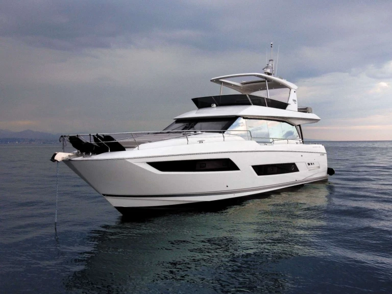 Pronájem jachty v Francouzská riviéra -Prestige Yachts Romy One na Samboatu