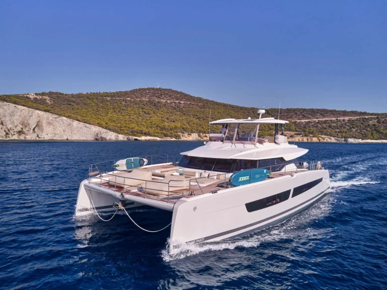 Pronajmout si Fountaine Pajot ELLY v Piraeus