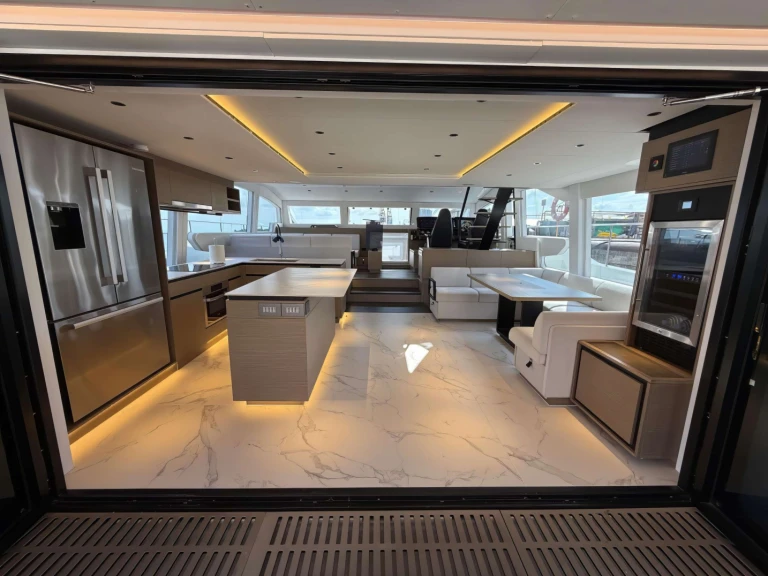 Pronájem Jachta Xquisite Yachts s licencí