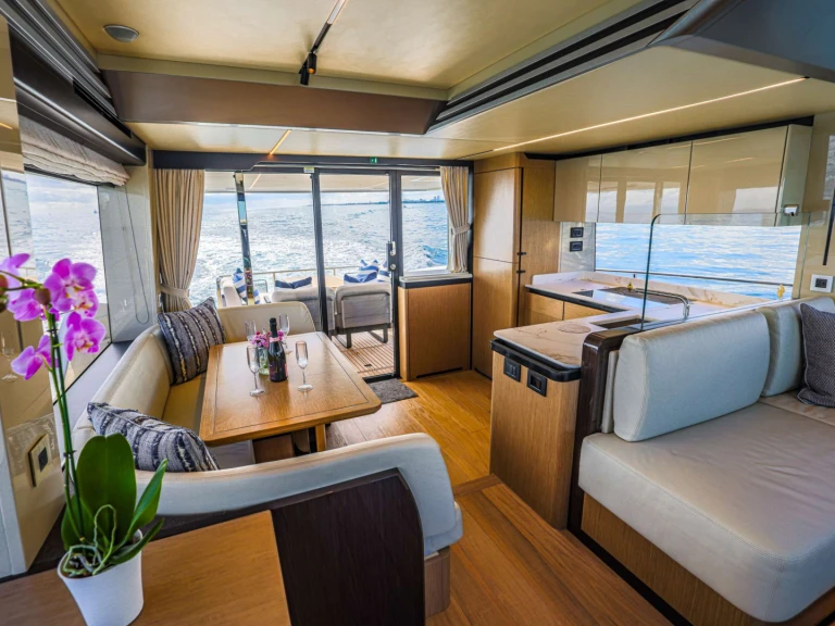 Pronájem lodi Palm Beach lákavé ceny ZENITH
