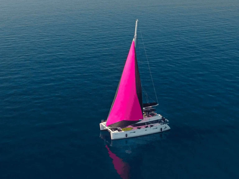 Pronájem lodi Lagoon AURA v Mykonos (ostrov) na Samboatu