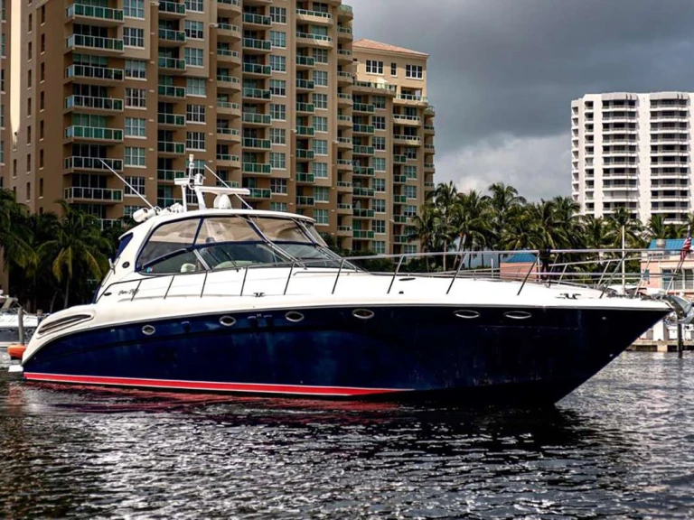 Pronájem lodi Miami lákavé ceny indulgence 24/7