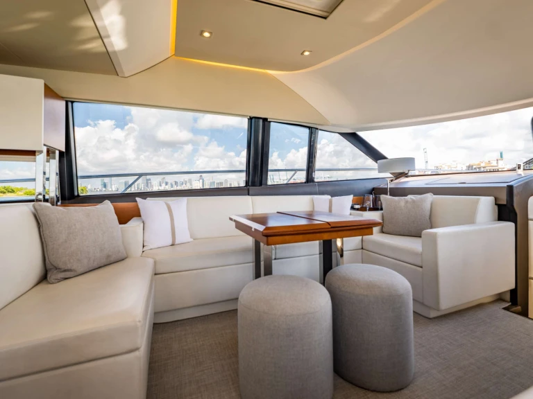Pronájem Jachta v Bahamy -Prestige Yachts Whisky and Waves