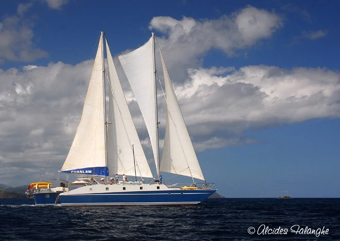 Pronájem lodi Muirhead Trimaran CUAN LAW v Road Town na Samboatu