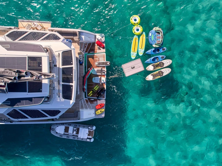Pronájem Jachta v Nea Peramos -Fountaine Pajot ALOIA  80