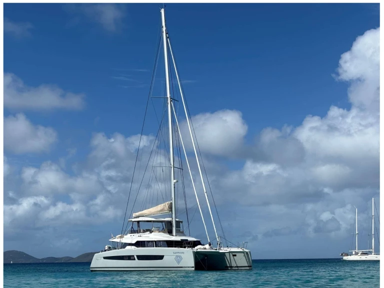 Pronájem jachty v Britské Panenské ostrovy -Fountaine Pajot Sapphire na Samboatu
