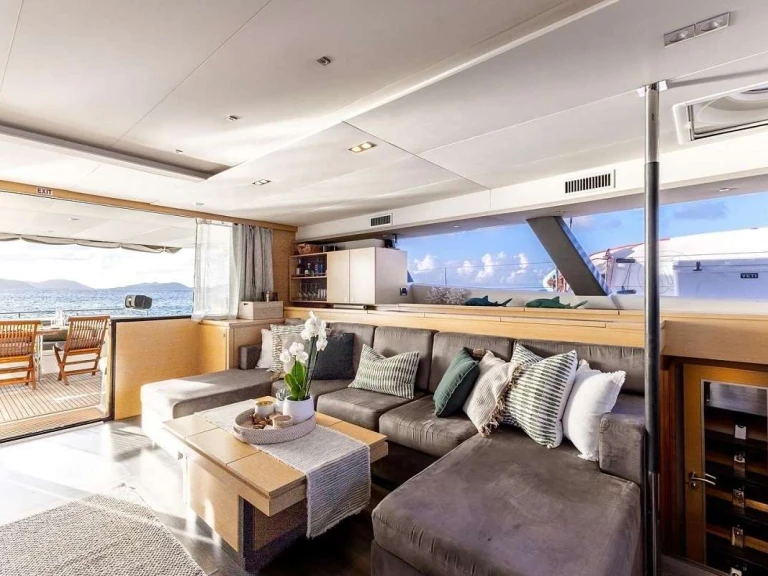 Fountaine Pajot TRUE STORY jednotlivci a charterové společnosti v Britské Panenské ostrovy
