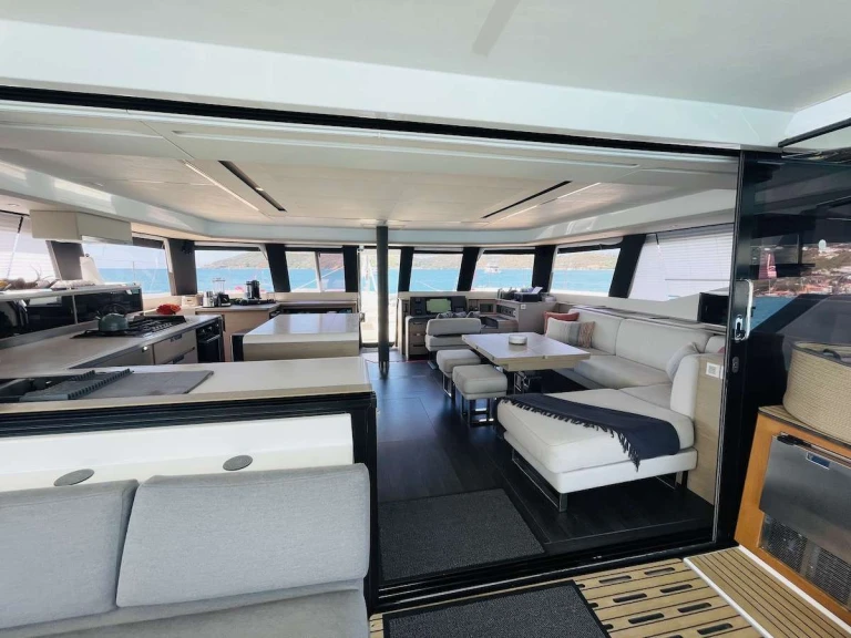Pronájem jachty v Virgin Gorda -Fountaine Pajot ENCORE na Samboatu