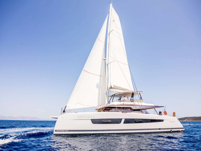 Pronájem Jachta Fountaine Pajot s licencí