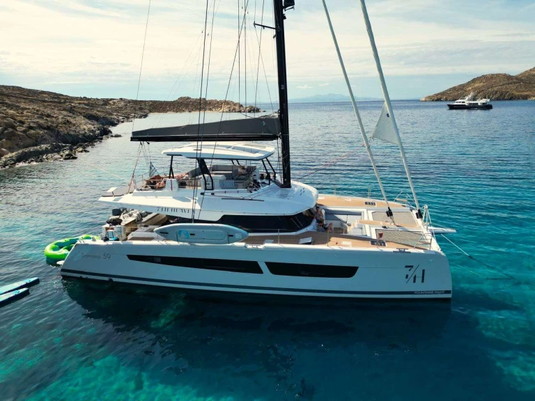 Pronajmout Jachta se skipperem či ne Fountaine Pajot v Piraeus