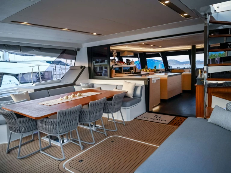 Pronájem Jachta Fountaine Pajot s licencí