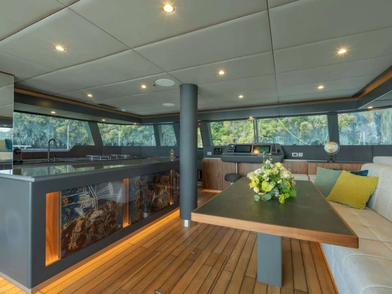 Pronájem lodi Sunreef E-motion v Phuket (City) na Samboatu