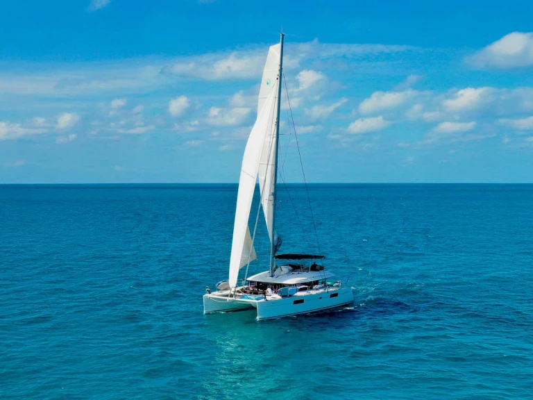 Pronajmout Jachta se skipperem či ne Lagoon v Nassau