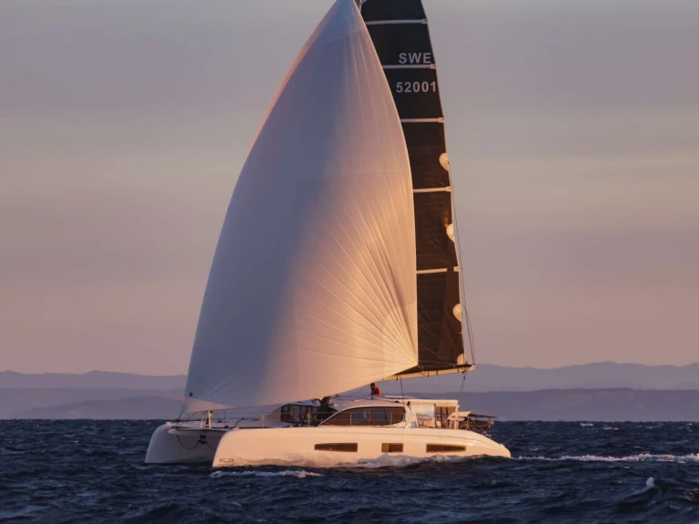 Pronájem Jachta v Marsh Harbour -Outremer Sophia