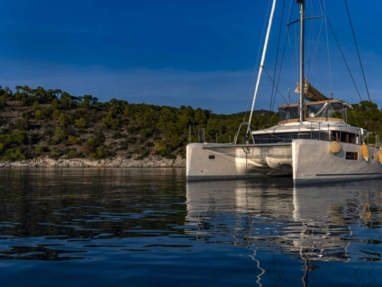 Lagoon FLO jednotlivci a charterové společnosti v Mykonos (ostrov)