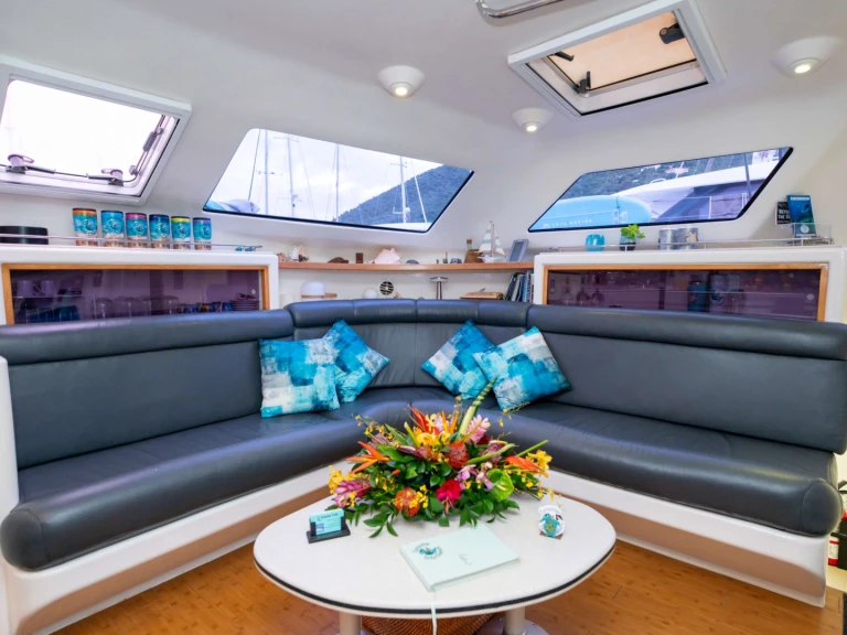 Pronájem Jachta Voyage s licencí