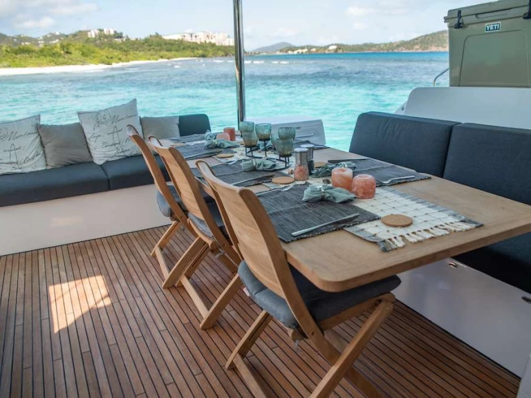 Lagoon KARMA jednotlivci a charterové společnosti v Tortola