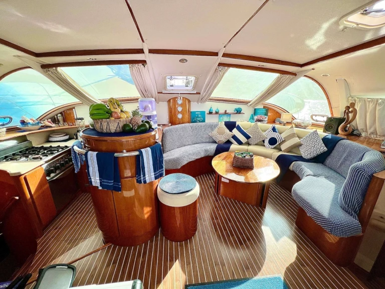 Pronájem lodi PRIVILEGE ALLIAURA MARINE GROUP ISOLABLUE v Grenada na Samboatu