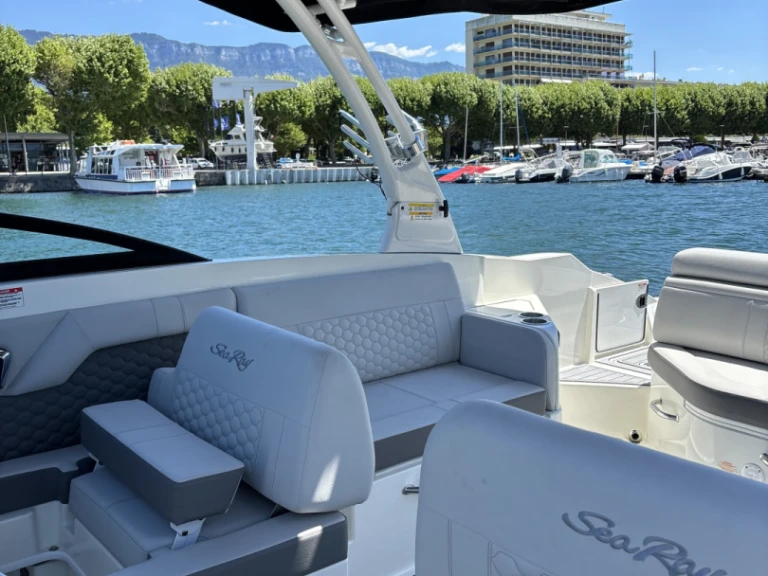 Pronájem Motorová loď v Le Bourget-du-Lac -Sea Ray Sea Ray SDX 270
