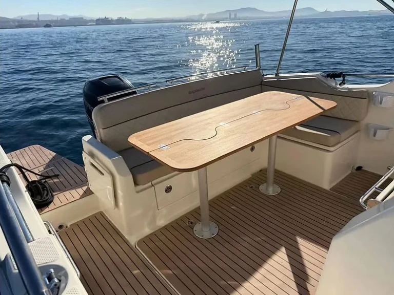 Pronajmout Motorová loď se skipperem či ne Quicksilver v Antibes