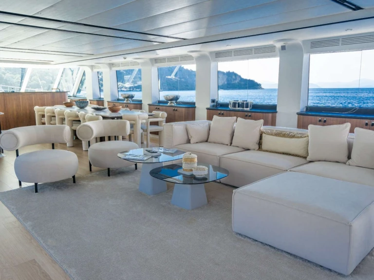 Custom DE LOVE jednotlivci a charterové společnosti v Bodrum