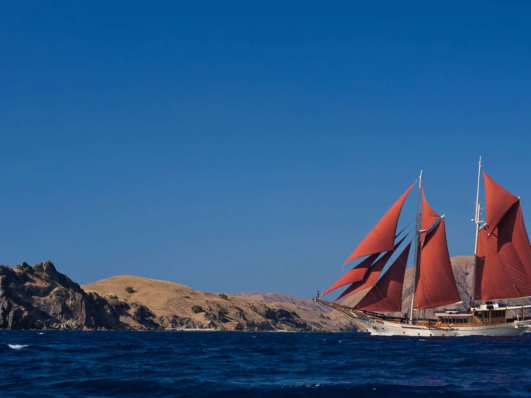 Pronájem jachty v Labuanbajo -Custom Si Datu Bua na Samboatu