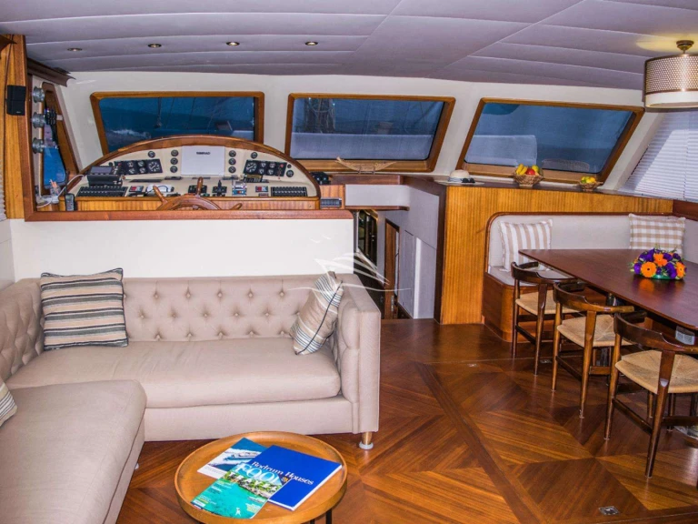 Pronajmout si Mastori Yachts, Bodrum Papa Joe v Piraeus