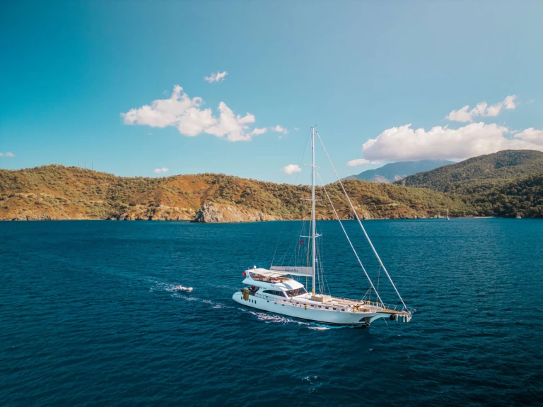 Pronájem jachty v Fethiye -Custom Belgin Sultan na Samboatu