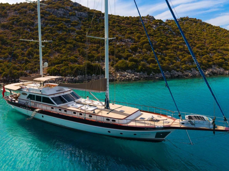 Pronájem jachty v Göcek  -MURAL SHIPYARDS GETAWAY na Samboatu