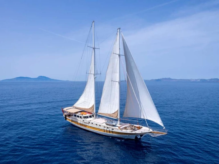 Pronájem jachty v Bodrum -Custom Torini na Samboatu