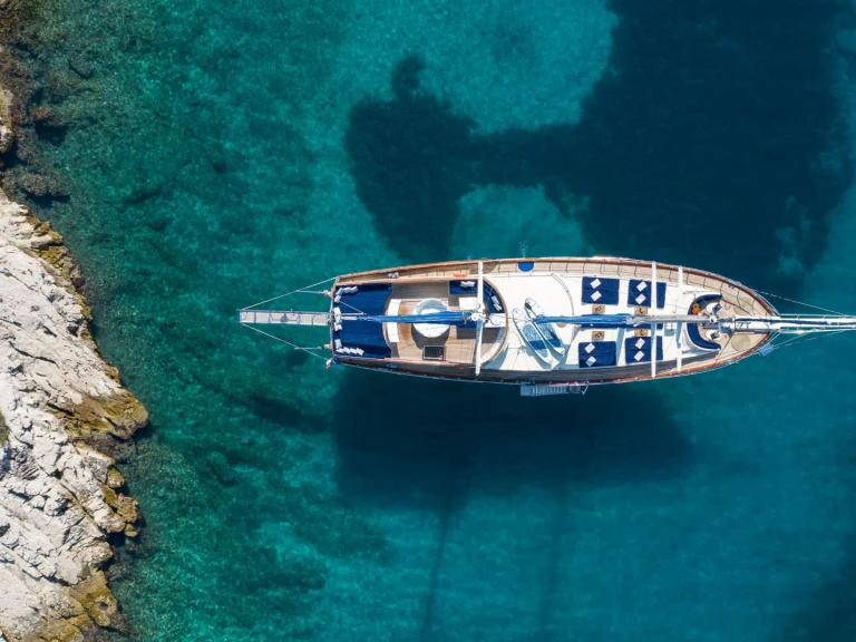 Pronájem jachty v Split -Custom Saint Luca na Samboatu