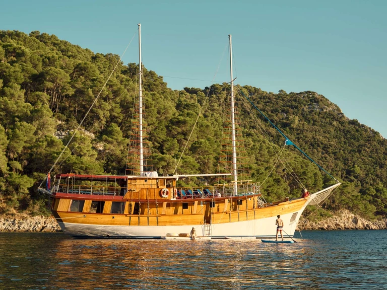 Pronájem lodi Custom MOJA MAJA v Split na Samboatu