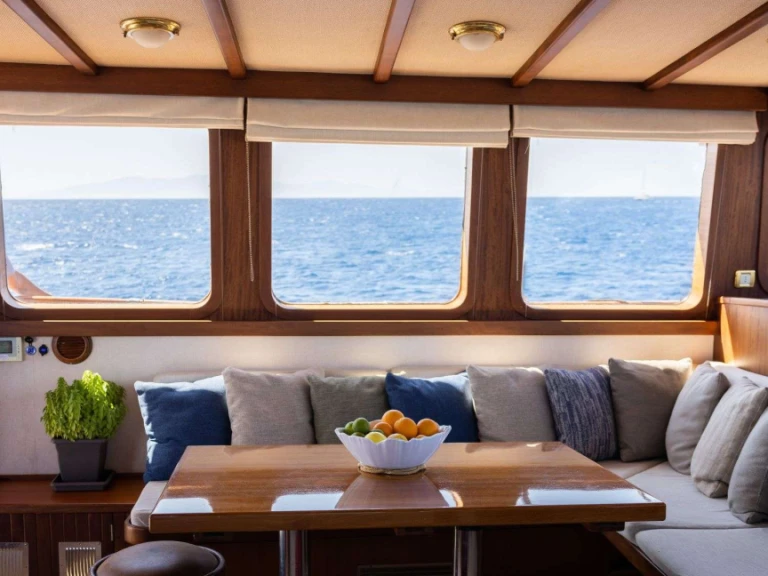 Pronájem lodi Mykonos (ostrov) lákavé ceny SEATZEN