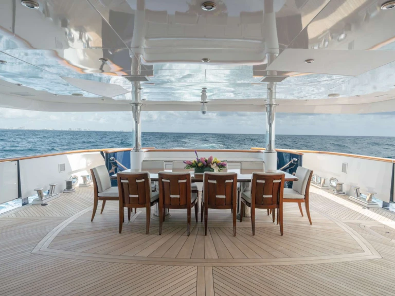 Pronájem Jachta Trinity Yachts s licencí