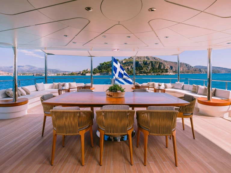 Pronájem Jachta v Piraeus -Codecasa XANA