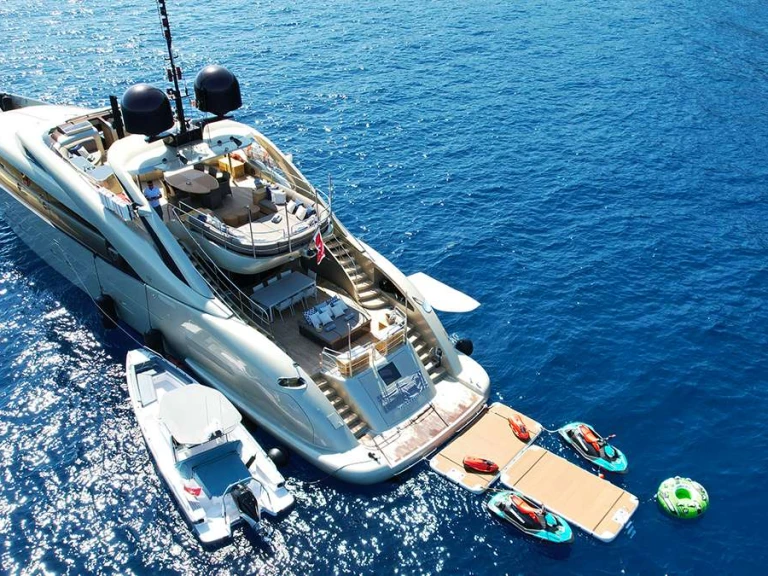 Pronájem lodi ISA, RODRIGUEZ GROUP ITALY YCM 120 v Baleárské ostrovy na Samboatu