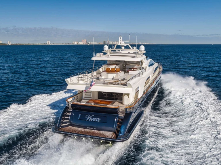 Pronájem Jachta v Atlantic Highlands -Azimut VIVERE