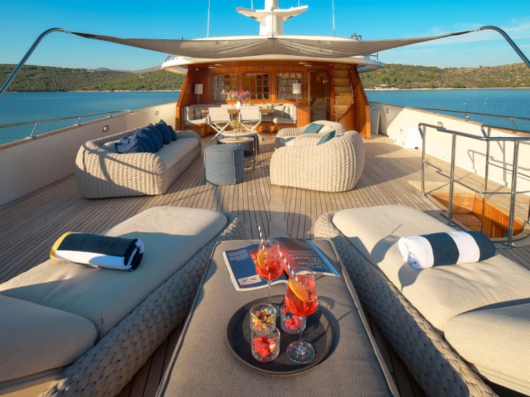 Pronájem jachty v Trogir -Benetti TO je TO na Samboatu
