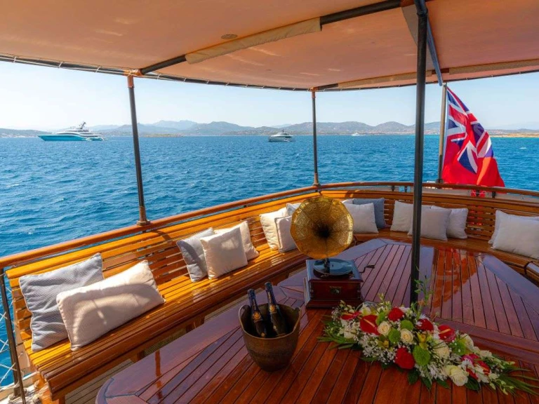 Jachta k pronájmu v Cannes za nejlepší cenu
