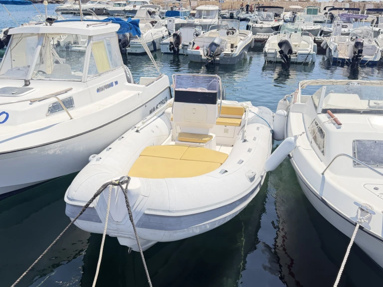 Pronájem Polotuhá loď Italboats s licencí