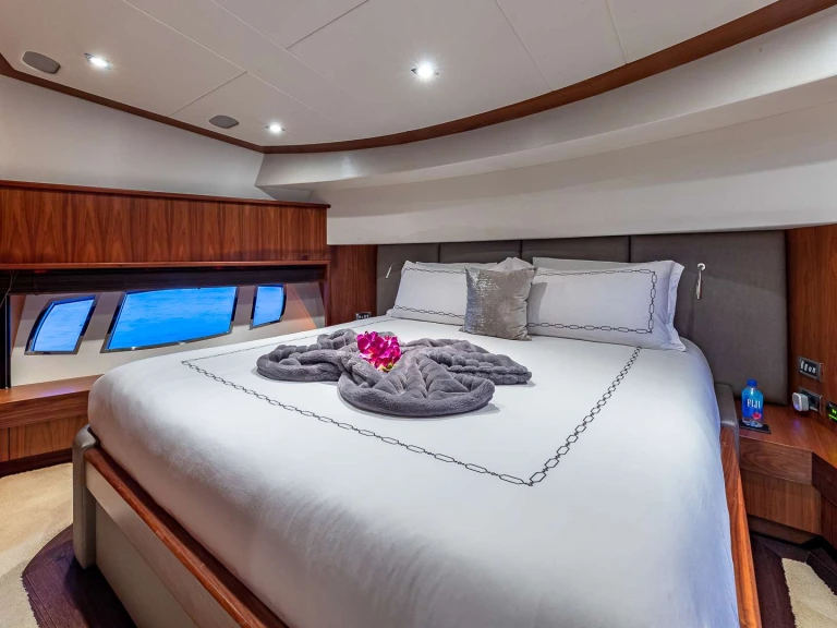 Sunseeker EMRYS jednotlivci a charterové společnosti v Nassau
