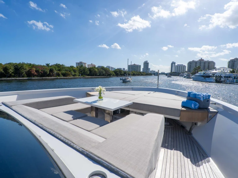 Pronajmout Jachta se skipperem či ne San Lorenzo v Bahamy