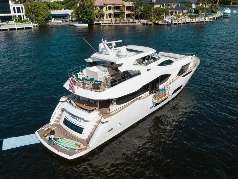 Pronajmout Jachta se skipperem či ne Sunseeker v Fort Lauderdale