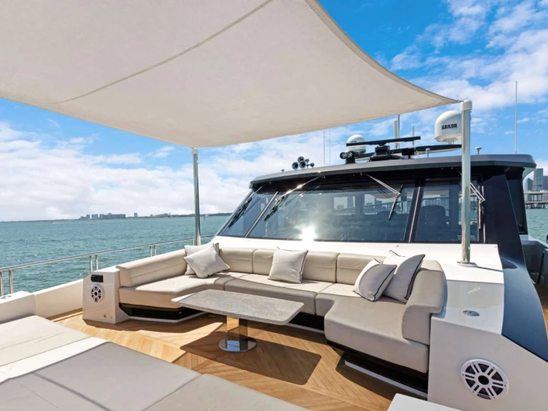 Pronajmout Jachta se skipperem či ne Ocean alexander v Miami