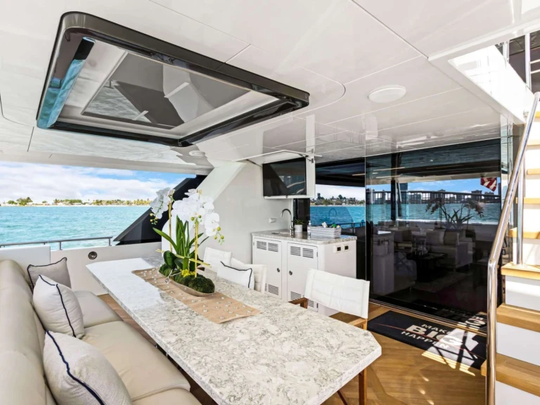 Pronájem Jachta Ocean alexander s licencí