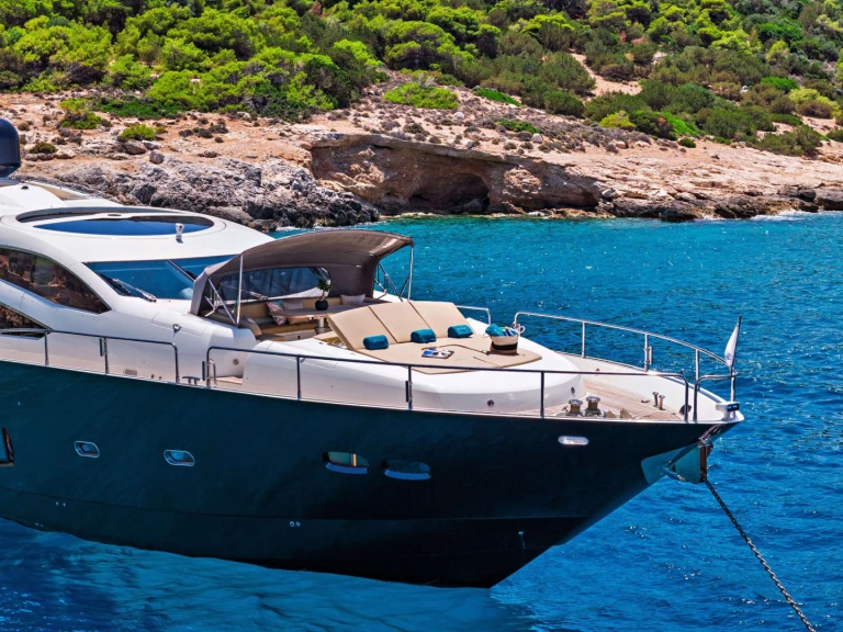 Pronájem Jachta v Atény -Sunseeker BLADE 6