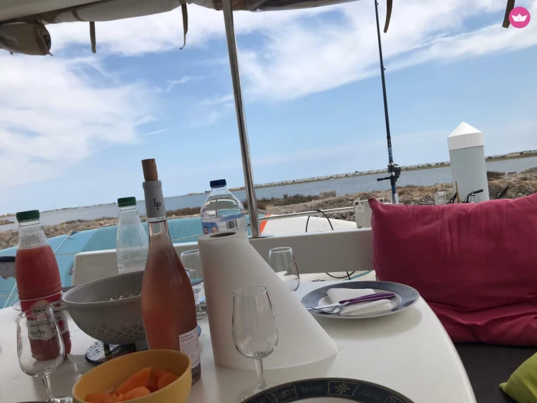 Pronájem Katamarán Fountaine Pajot s licencí