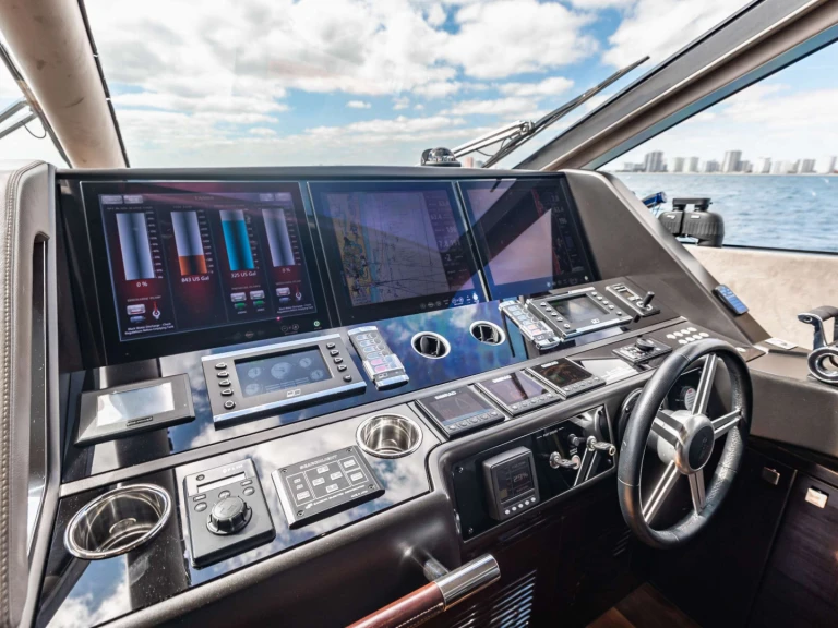 Pronájem jachty v Boston -Sunseeker GOLDEN OURS na Samboatu