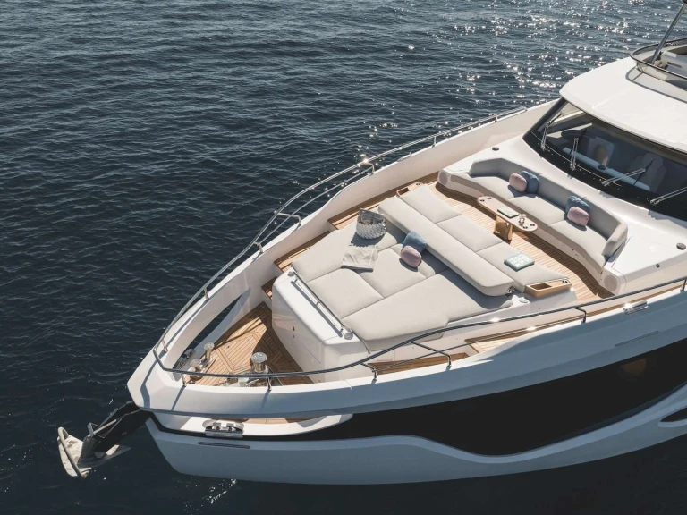Pronájem Jachta v Podstrana -Azimut First Horizon